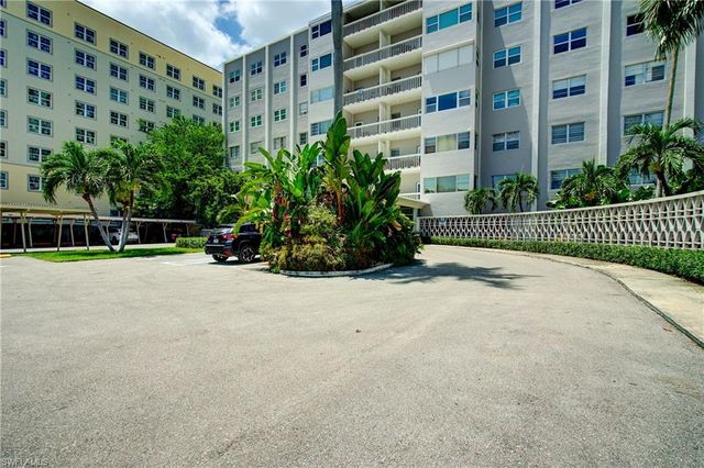 1900 Clifford ST 303, Fort Myers, FL 33901