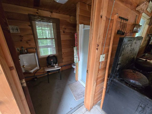 237 Upper Maloney Road, Brookfield, VT 05036
