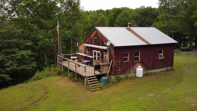 237 Upper Maloney Road, Brookfield, VT 05036