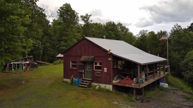 237 Upper Maloney Road, Brookfield, VT 05036
