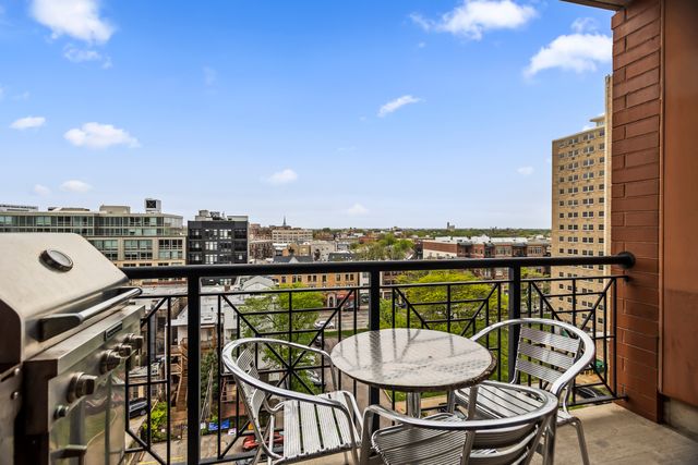 3232 N Halsted Street D812, Chicago, IL 60657