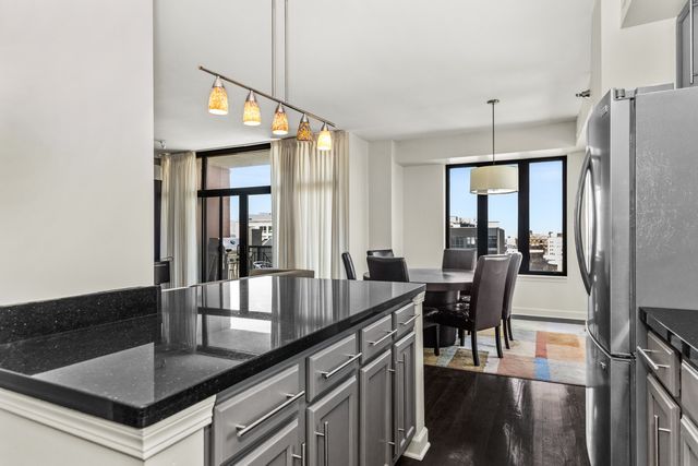 3232 N Halsted Street D812, Chicago, IL 60657