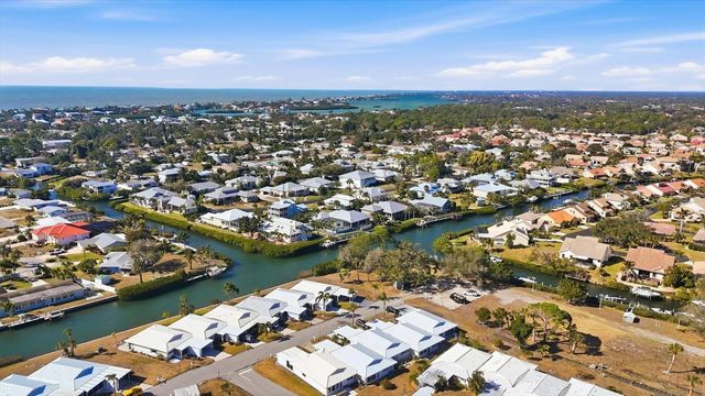 621 FAIR WINDS DRIVE 621, Nokomis, FL 34275