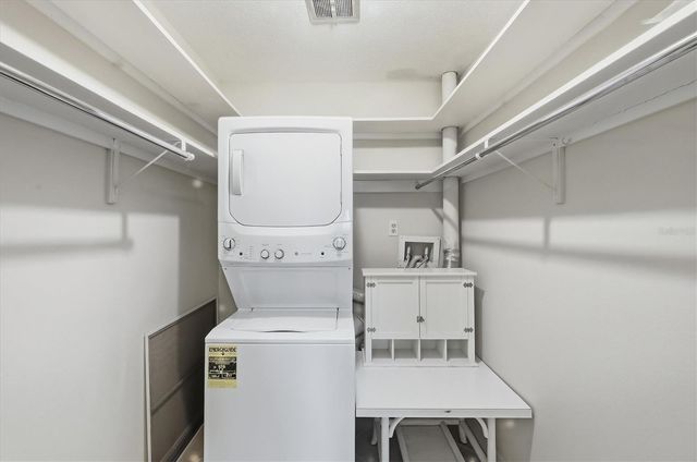 621 FAIR WINDS DRIVE 621, Nokomis, FL 34275