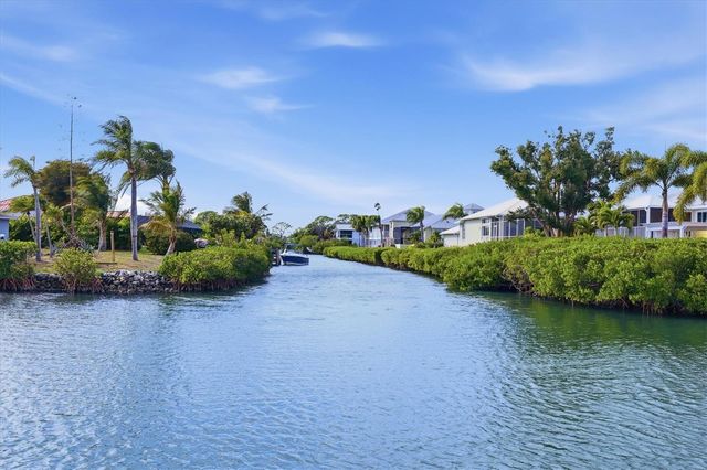 621 FAIR WINDS DRIVE 621, Nokomis, FL 34275