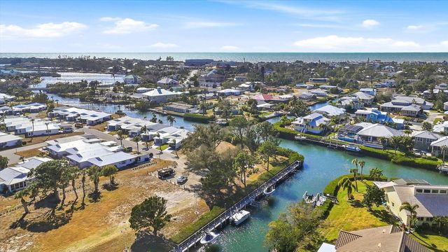 621 FAIR WINDS DRIVE 621, Nokomis, FL 34275