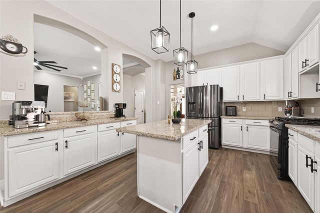 10834 White Oak Trace Court, Cypress, TX 77429