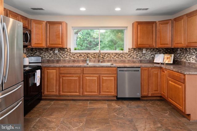 210 BROADVIEW BLVD S, Glen Burnie, MD 21061