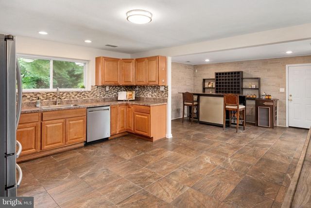 210 BROADVIEW BLVD S, Glen Burnie, MD 21061