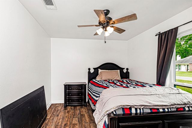 13056 Cypress Gold Dr, St Amant, LA 70774