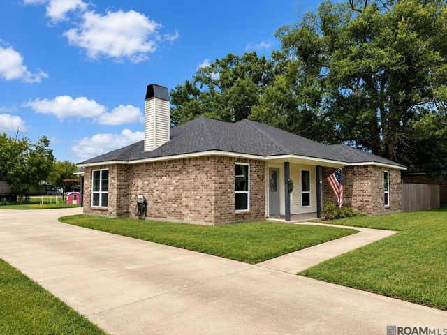 13056 Cypress Gold Dr, St Amant, LA 70774