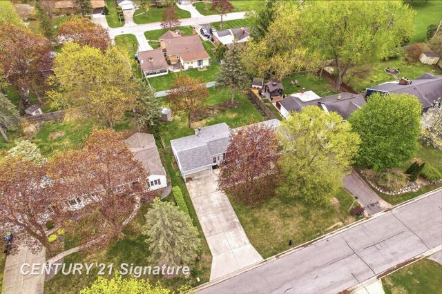 1170 Avalon Avenue, Saginaw Twp, MI 48638