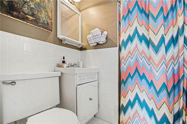 9451 Connell Drive, Overland Park, KS 66212