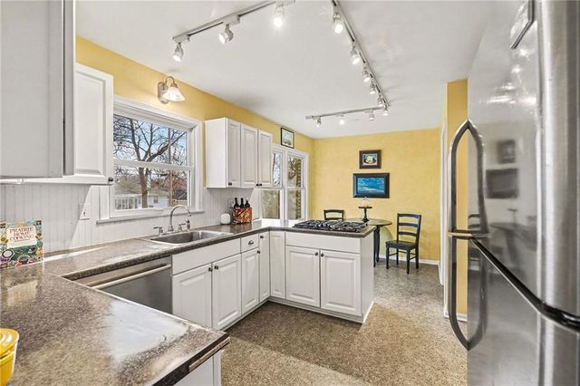 9451 Connell Drive, Overland Park, KS 66212