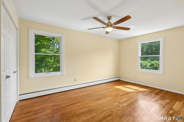 6 Sky Edge Lane, Bethel, CT 06801