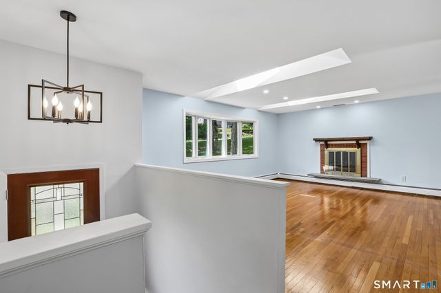 6 Sky Edge Lane, Bethel, CT 06801