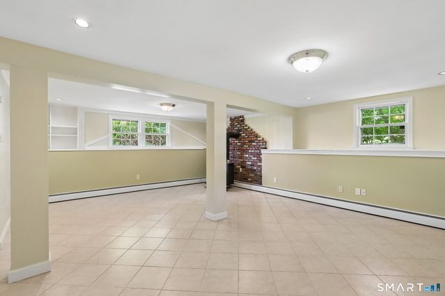 6 Sky Edge Lane, Bethel, CT 06801