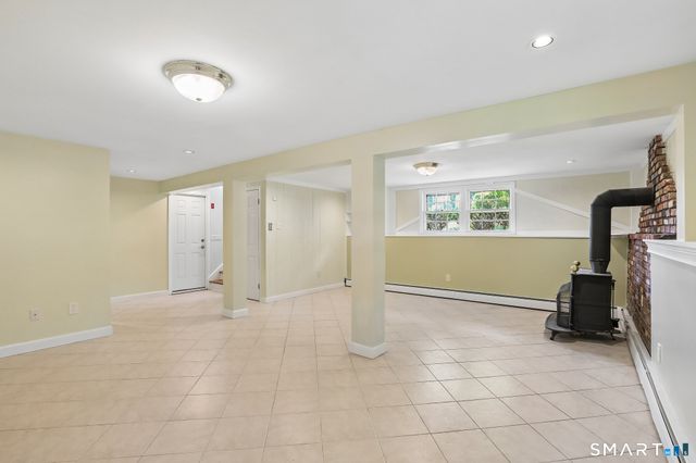6 Sky Edge Lane, Bethel, CT 06801