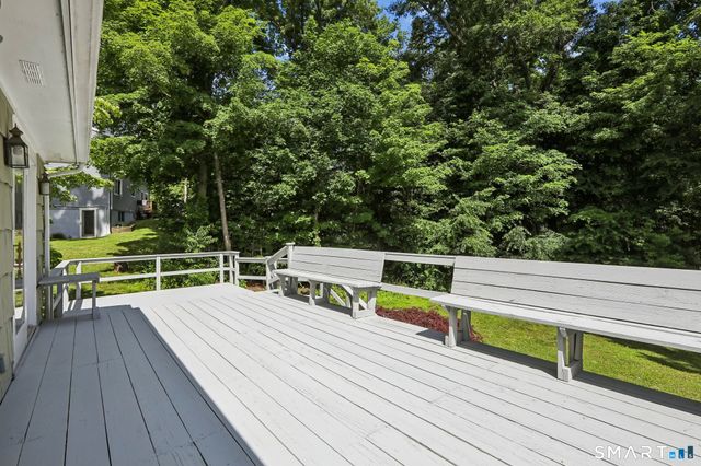 6 Sky Edge Lane, Bethel, CT 06801