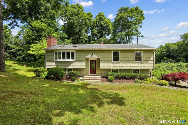 6 Sky Edge Lane, Bethel, CT 06801