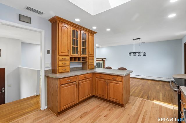 6 Sky Edge Lane, Bethel, CT 06801