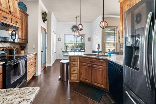 2039 Park Springs Road, Sulphur Springs, TX 75482