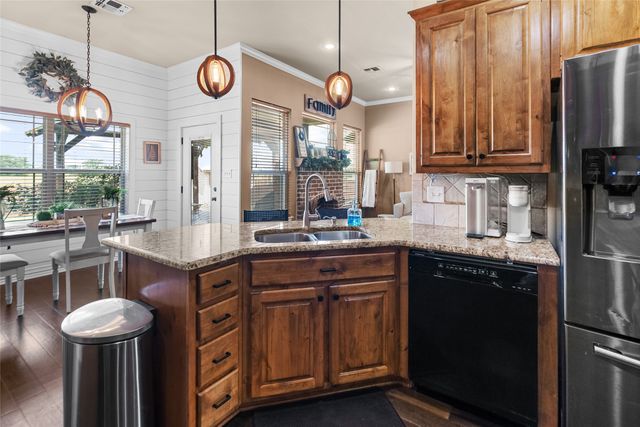 2039 Park Springs Road, Sulphur Springs, TX 75482