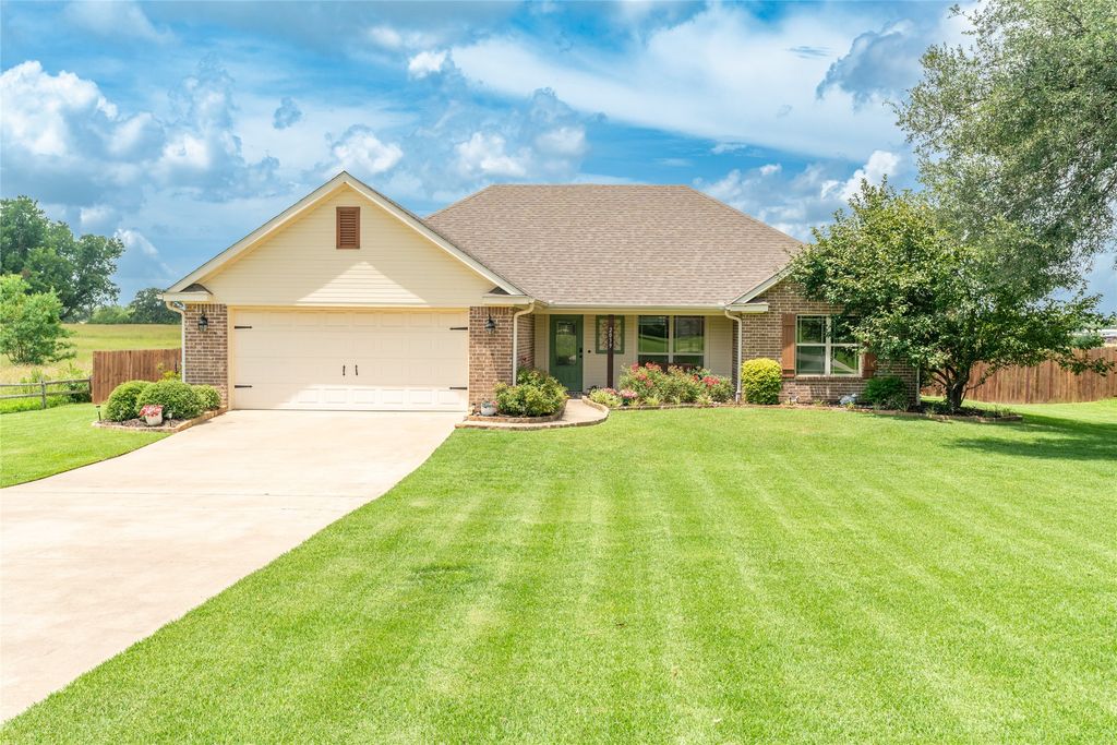 2039 Park Springs Road, Sulphur Springs, TX 75482