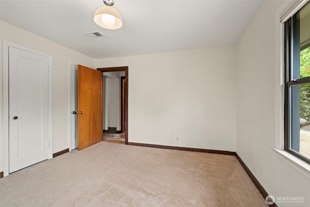 1719 8th Avenue SW, Olympia, WA 98502