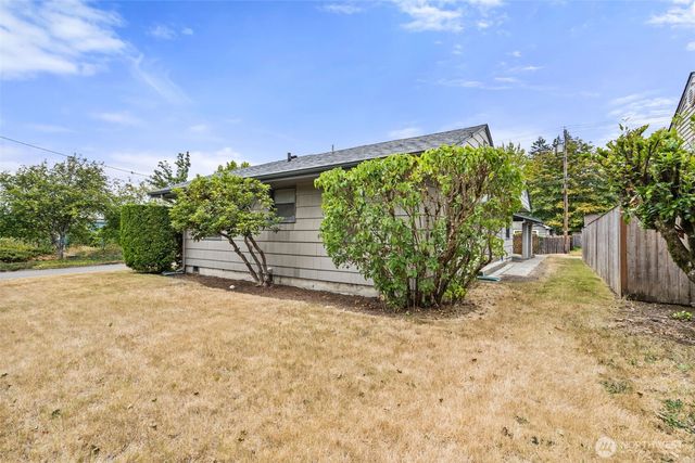 1719 8th Avenue SW, Olympia, WA 98502