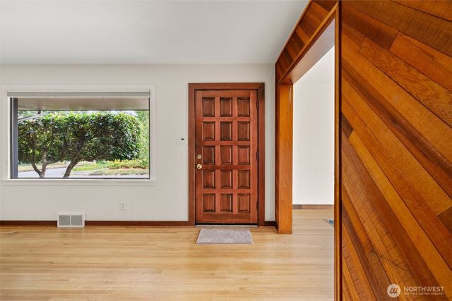 1719 8th Avenue SW, Olympia, WA 98502