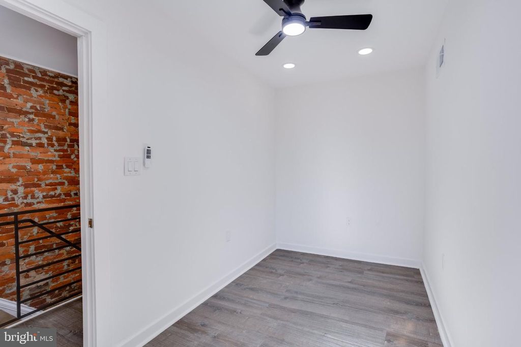 3011 JANNEY ST, PHILADELPHIA, PA 19134 — exterior
