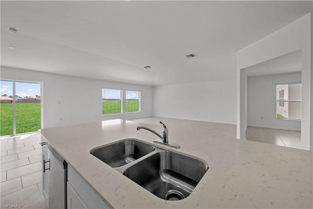 4140 San Felice LN, North Fort Myers, FL 33917
