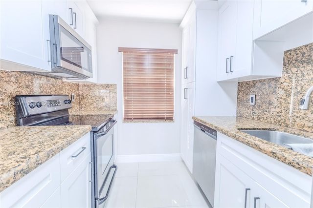 5145 SW 140th Pl, Miami, FL 33175