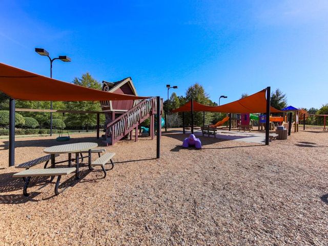 155 Alder Landing N, Dallas, GA 30132