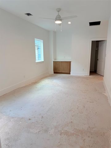 6005 Clyde Street A, Houston, TX 77007