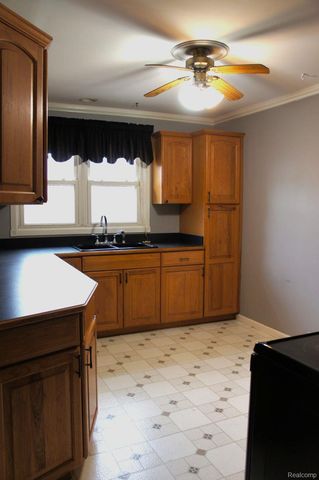 47440 Jeffry, Shelby Charter Township, MI 48317