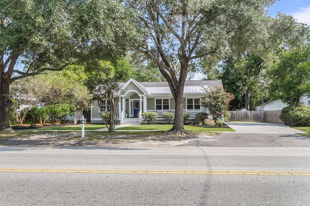 211 E Richardson Avenue, Summerville, SC 29483