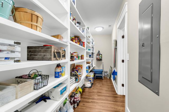 211 E Richardson Avenue, Summerville, SC 29483