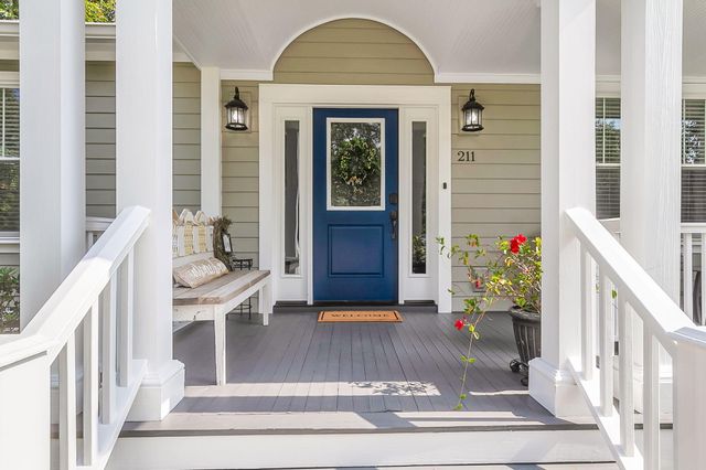 211 E Richardson Avenue, Summerville, SC 29483
