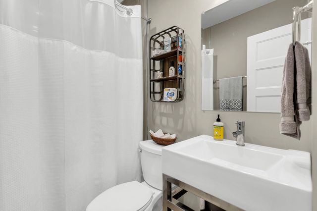 211 E Richardson Avenue, Summerville, SC 29483