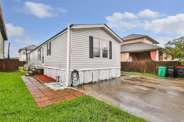 135 Bluebill N, Baytown, TX 77523