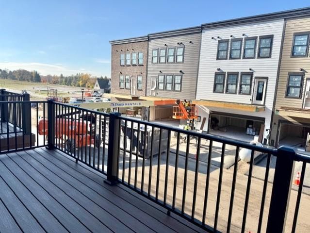 909 Mount Curve Boulevard F, Saint Paul, MN 55116