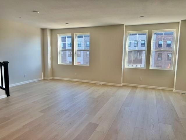 909 Mount Curve Boulevard F, Saint Paul, MN 55116