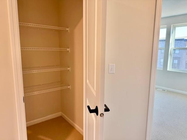 909 Mount Curve Boulevard F, Saint Paul, MN 55116