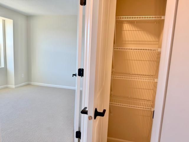 909 Mount Curve Boulevard F, Saint Paul, MN 55116