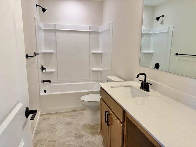 909 Mount Curve Boulevard F, Saint Paul, MN 55116