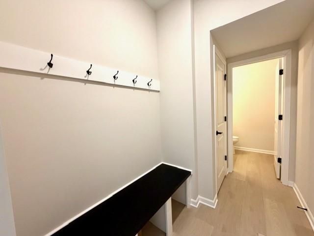 909 Mount Curve Boulevard F, Saint Paul, MN 55116