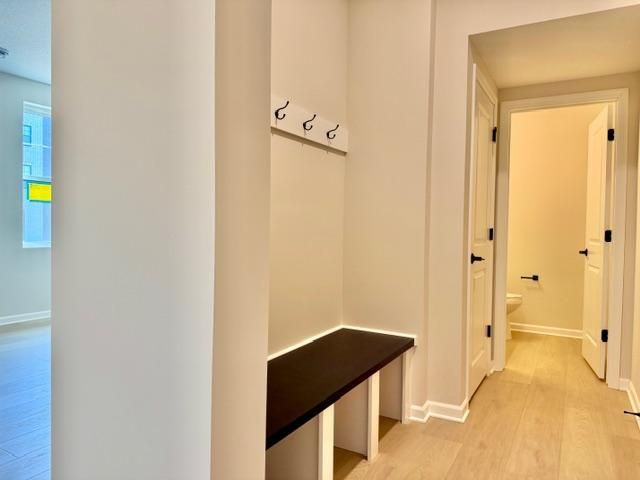 909 Mount Curve Boulevard F, Saint Paul, MN 55116