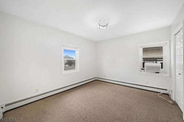 247 E 6Th St, Clifton City, NJ 07011